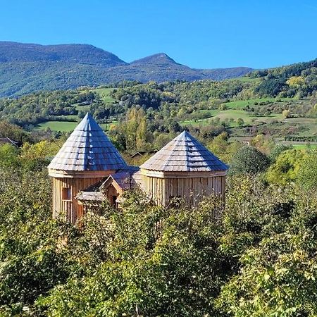 Roulottes Au Pied Du Vercors Saint-Jean-en-Royans Eksteriør billede